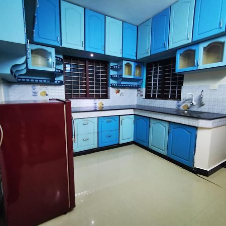 J2 Home Stay - Luxury Homes With Caravan Services Thiruvananthapuram Εξωτερικό φωτογραφία