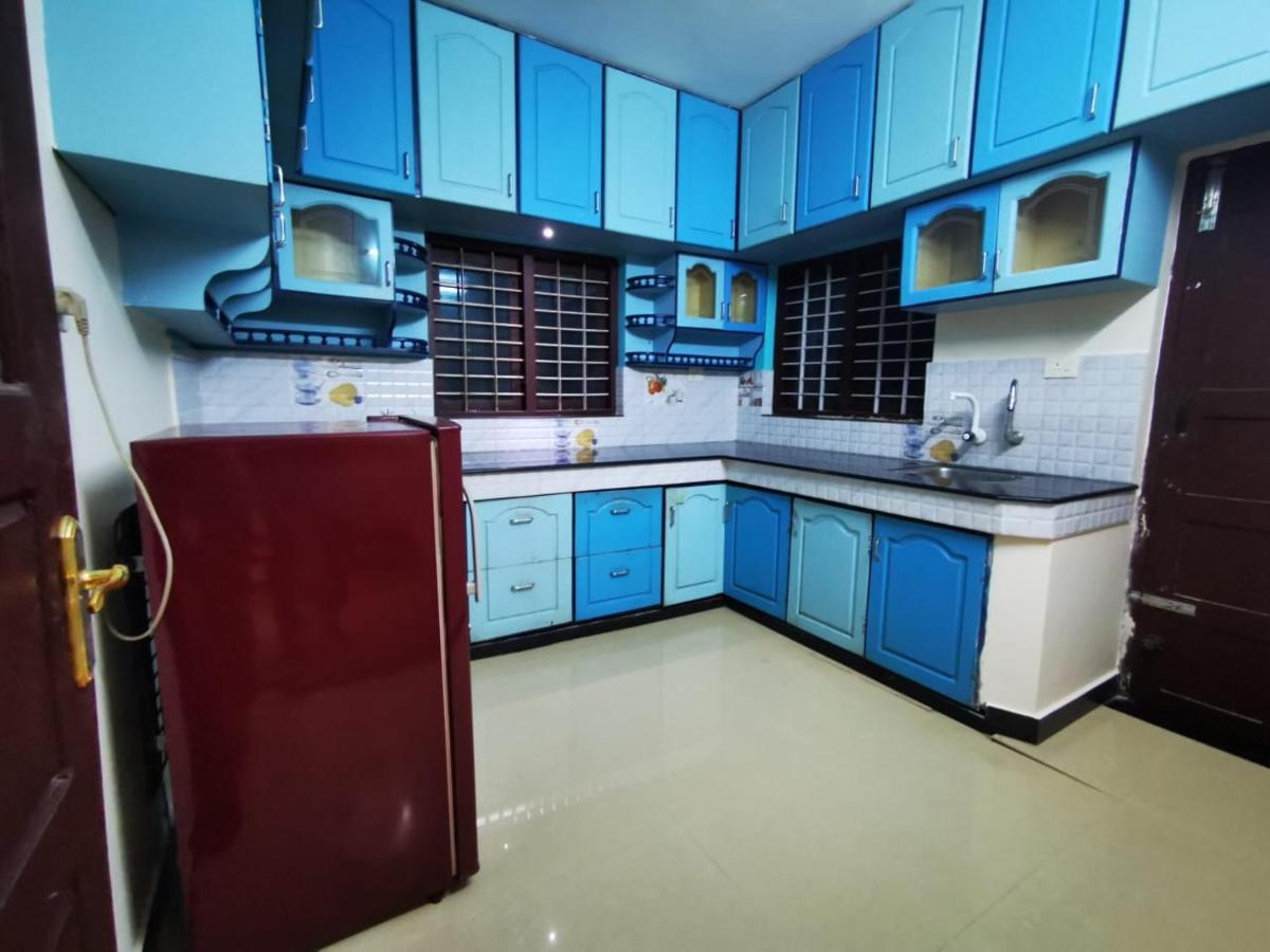 J2 Home Stay - Luxury Homes With Caravan Services Thiruvananthapuram Εξωτερικό φωτογραφία
