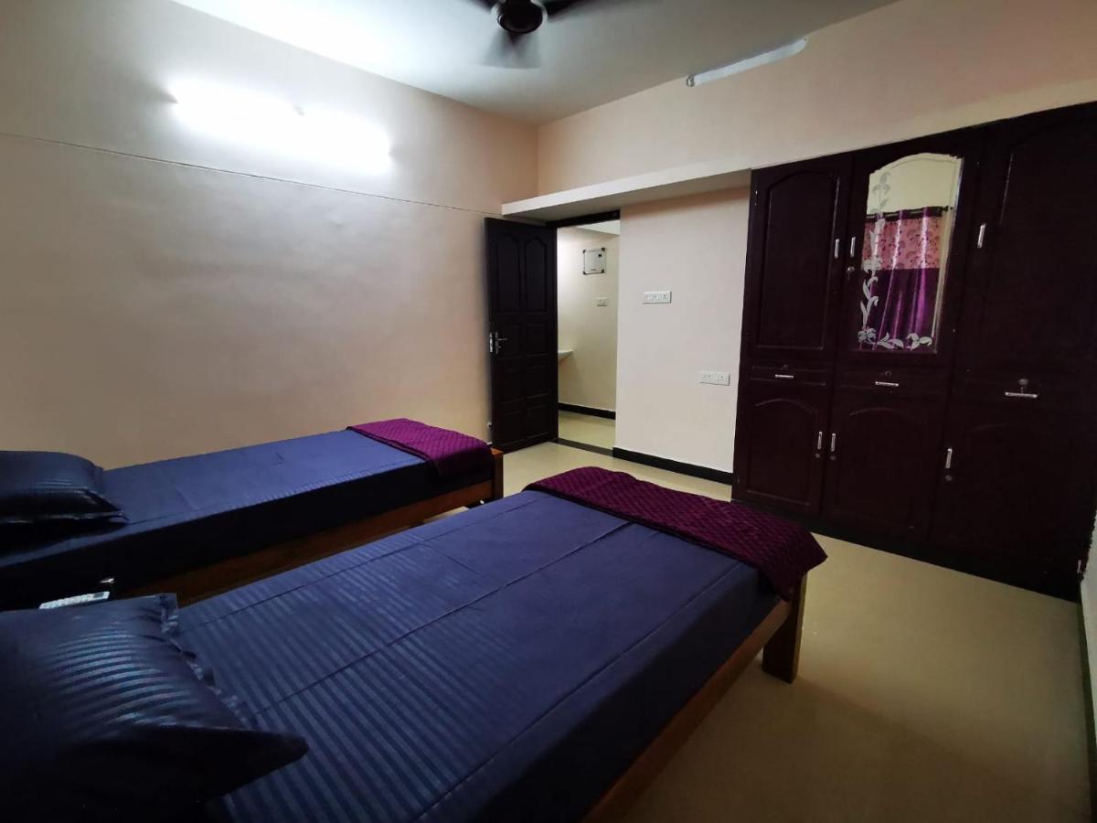 J2 Home Stay - Luxury Homes With Caravan Services Thiruvananthapuram Εξωτερικό φωτογραφία