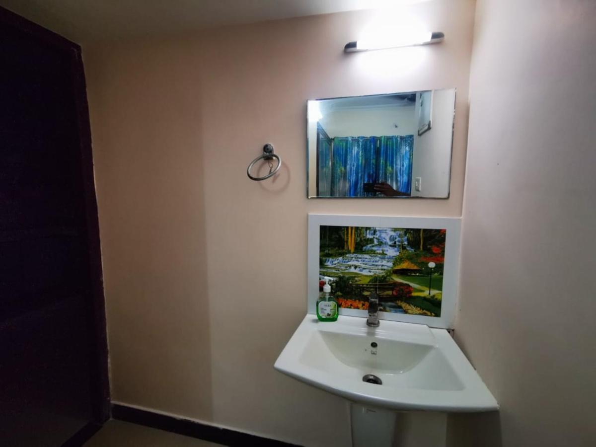 J2 Home Stay - Luxury Homes With Caravan Services Thiruvananthapuram Εξωτερικό φωτογραφία