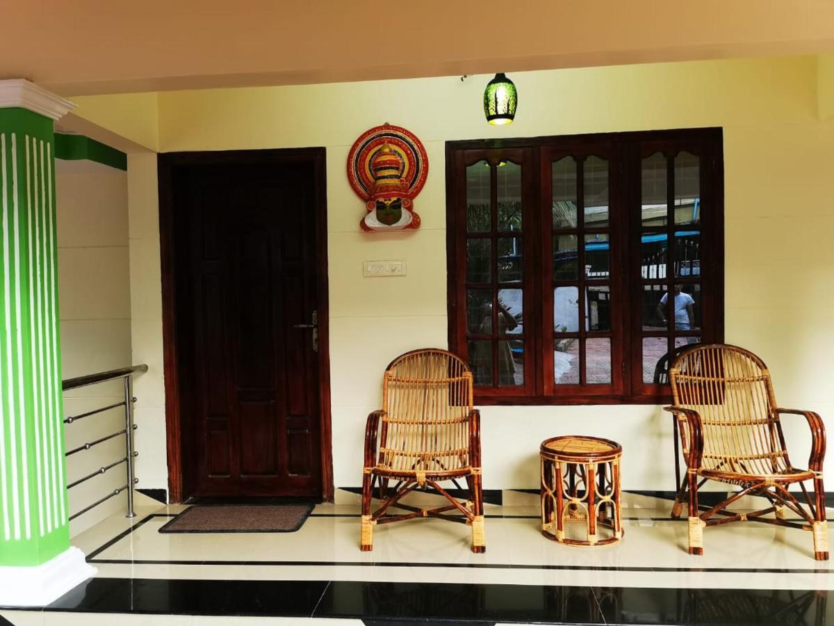 J2 Home Stay - Luxury Homes With Caravan Services Thiruvananthapuram Εξωτερικό φωτογραφία
