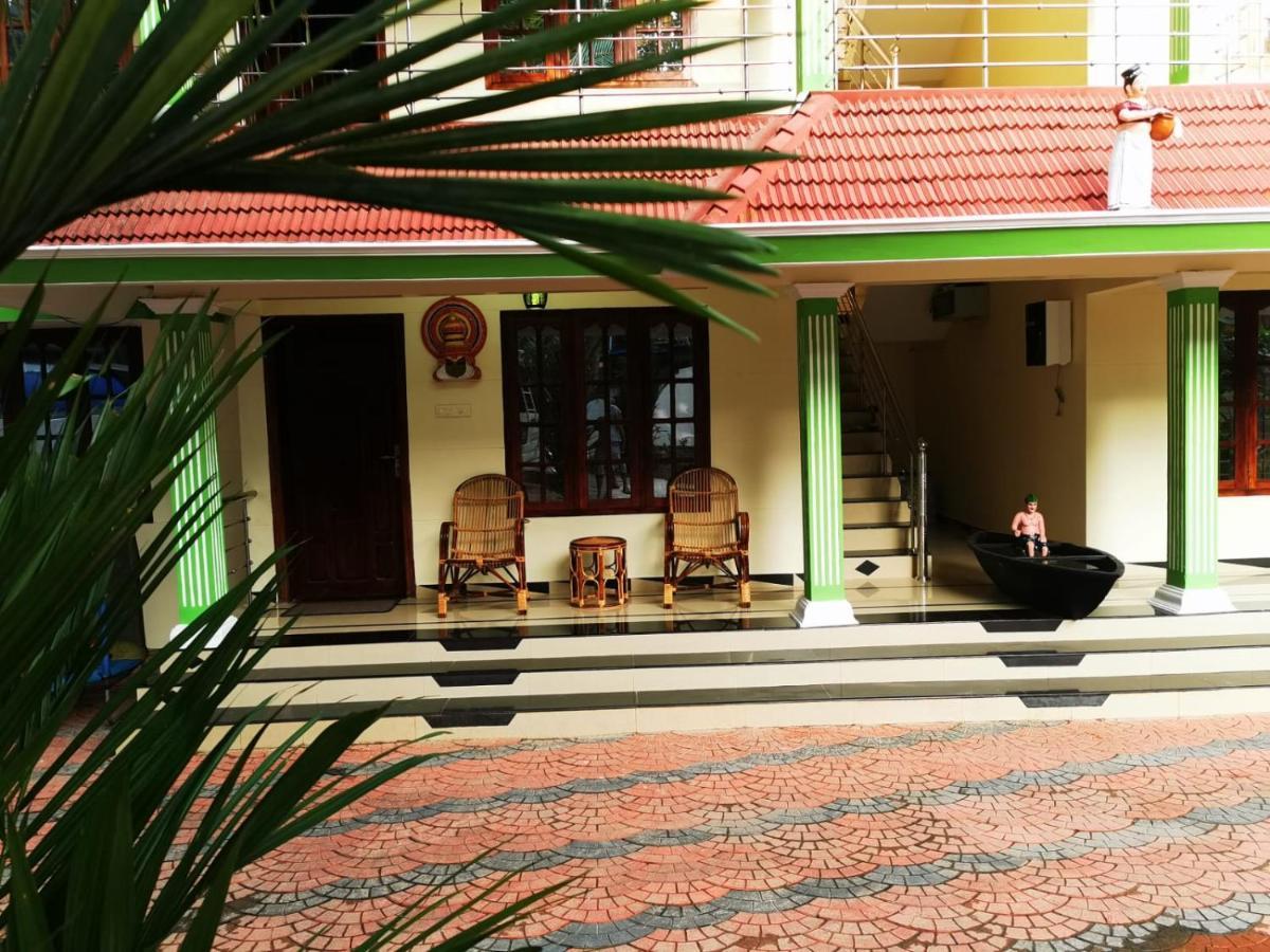 J2 Home Stay - Luxury Homes With Caravan Services Thiruvananthapuram Εξωτερικό φωτογραφία